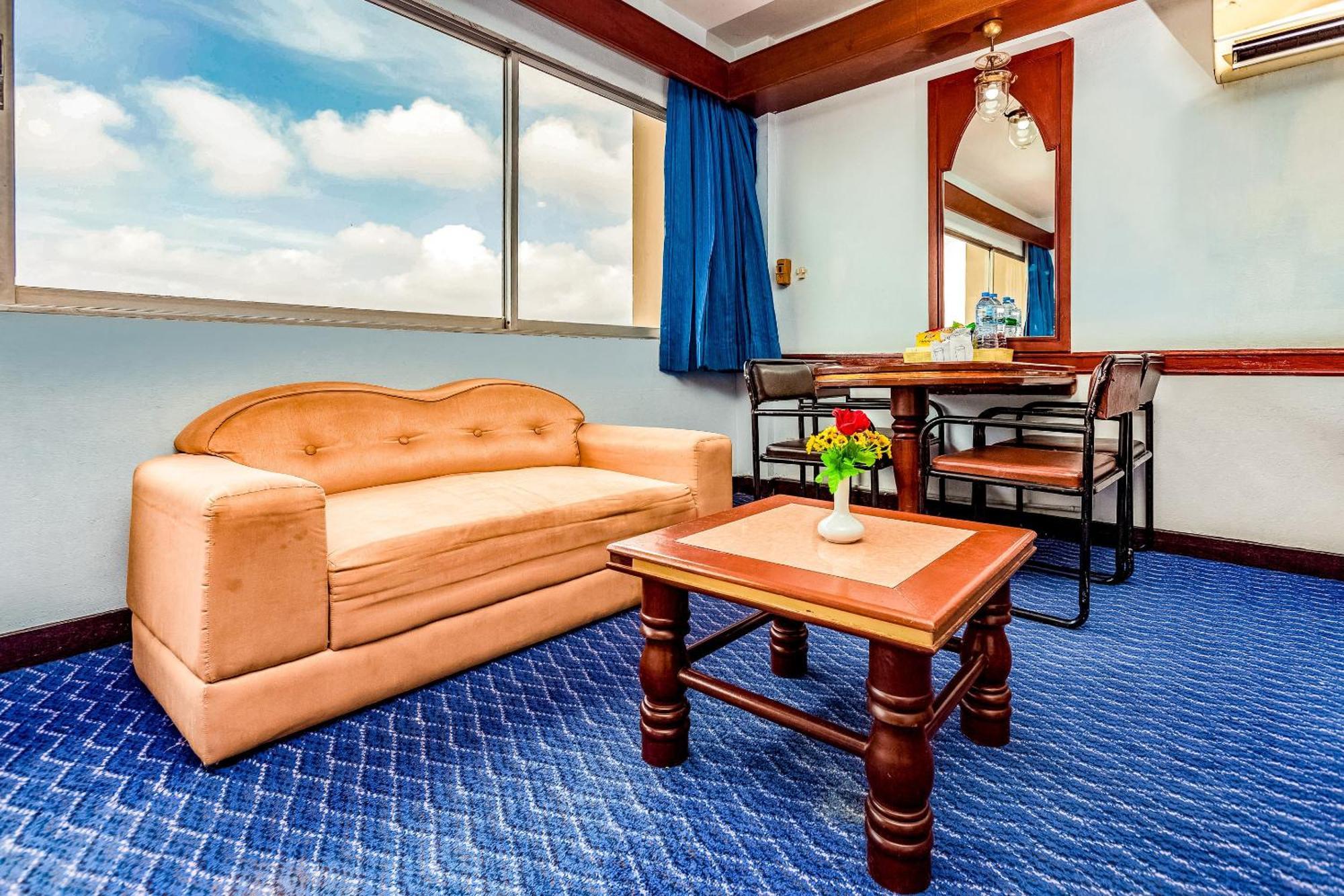 Oyo 441 Grand Thara Hotel Surat Thani Eksteriør billede