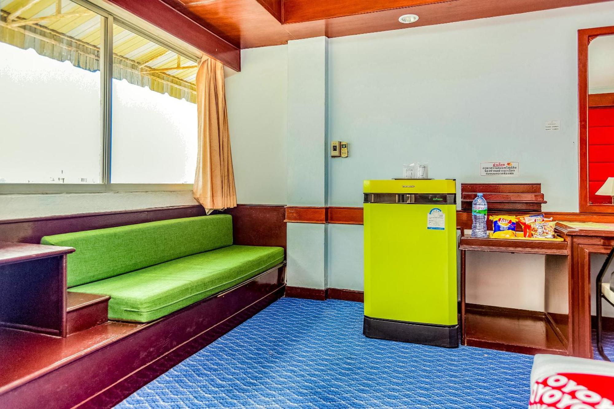 Oyo 441 Grand Thara Hotel Surat Thani Eksteriør billede