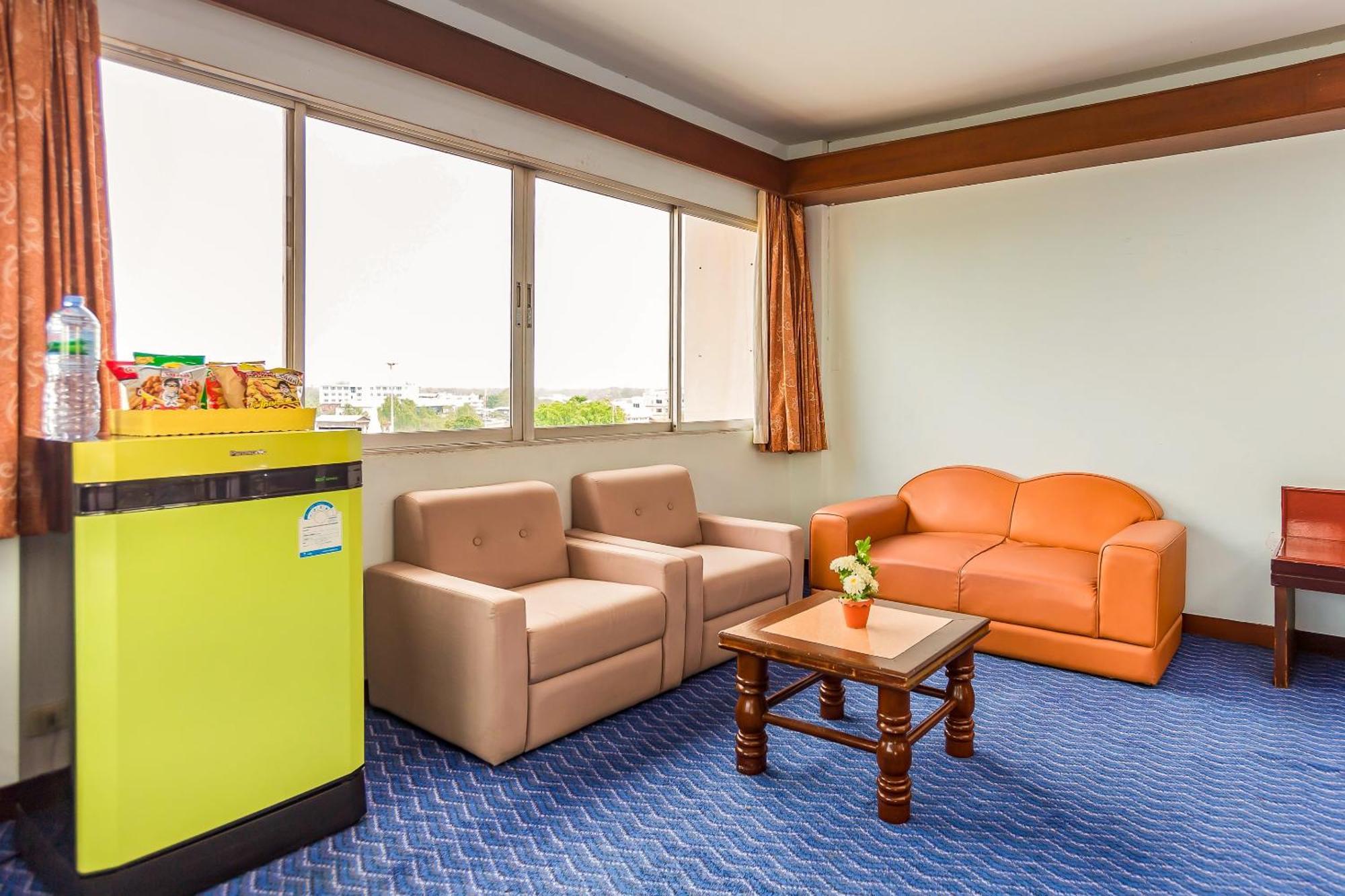 Oyo 441 Grand Thara Hotel Surat Thani Eksteriør billede