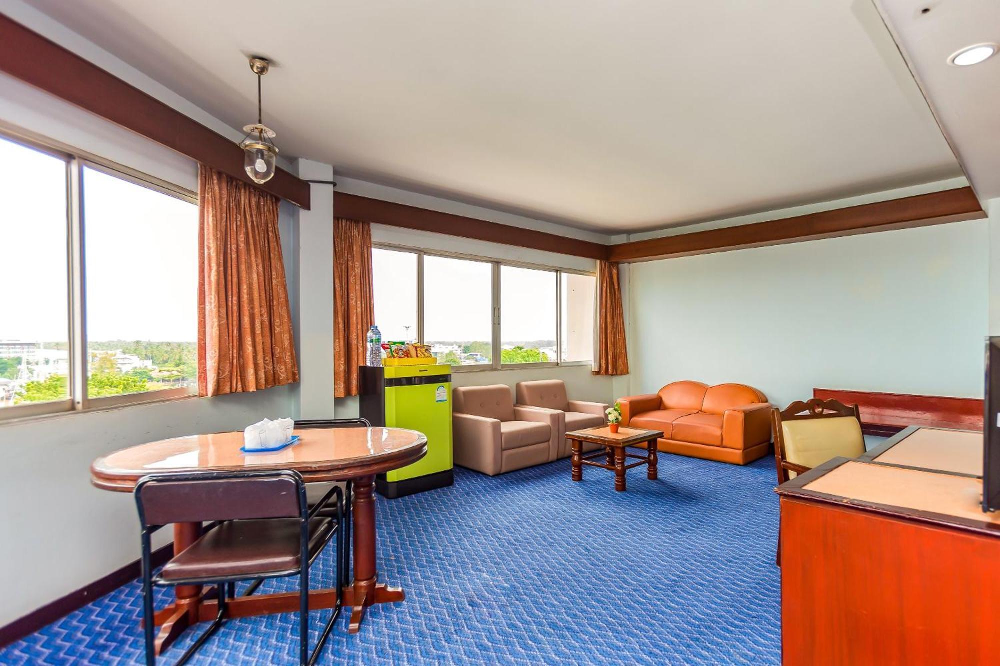 Oyo 441 Grand Thara Hotel Surat Thani Eksteriør billede