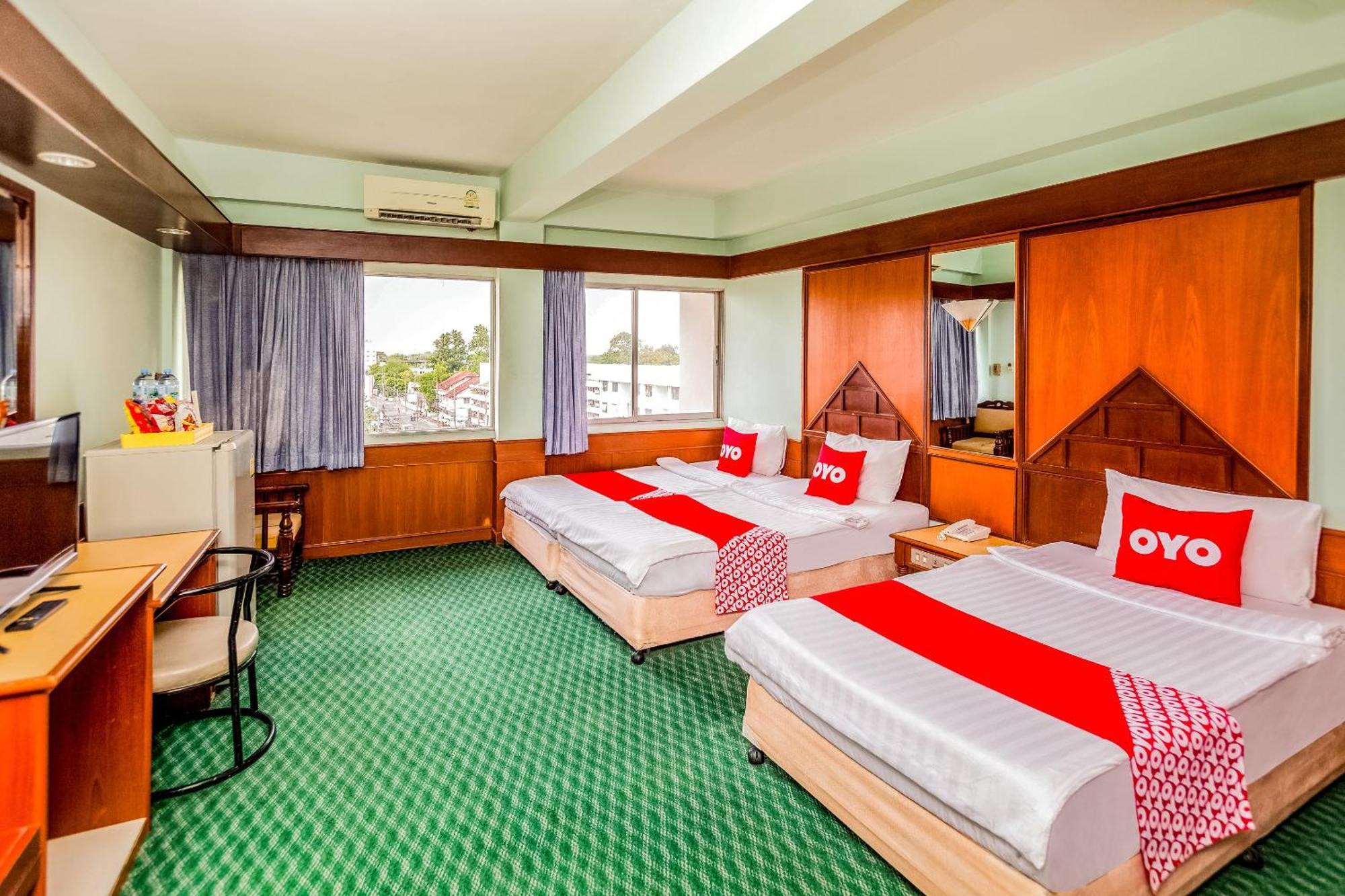 Oyo 441 Grand Thara Hotel Surat Thani Eksteriør billede