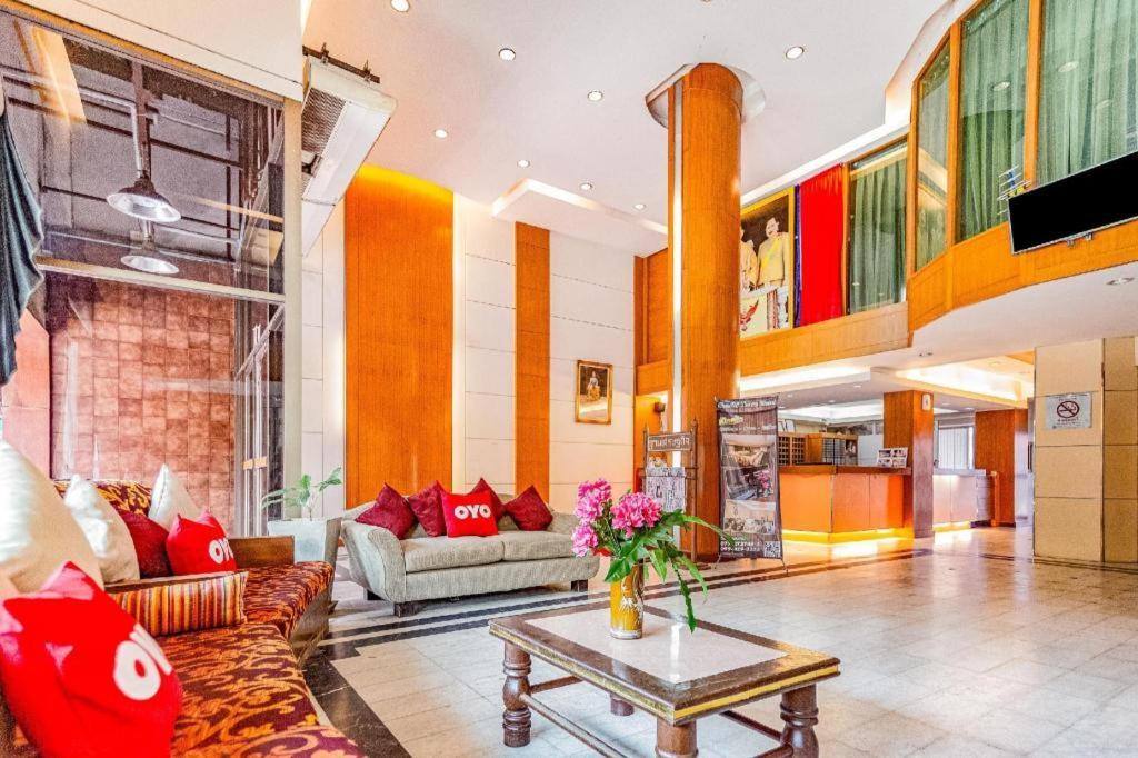 Oyo 441 Grand Thara Hotel Surat Thani Eksteriør billede