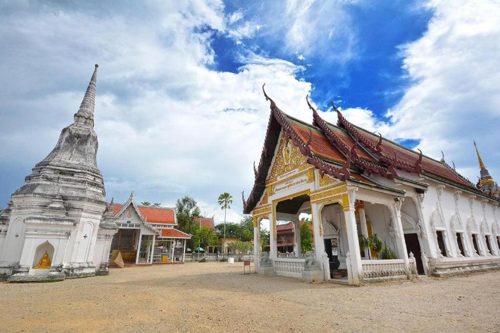 Oyo 441 Grand Thara Hotel Surat Thani Eksteriør billede
