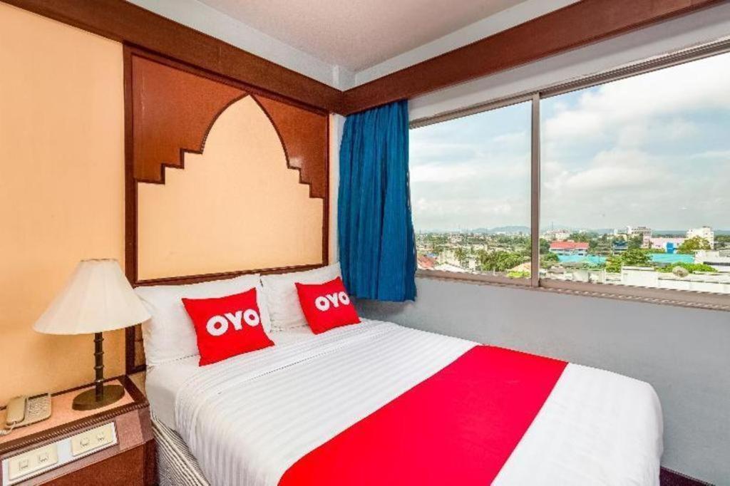 Oyo 441 Grand Thara Hotel Surat Thani Eksteriør billede