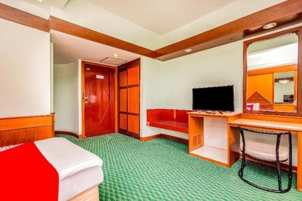 Oyo 441 Grand Thara Hotel Surat Thani Eksteriør billede