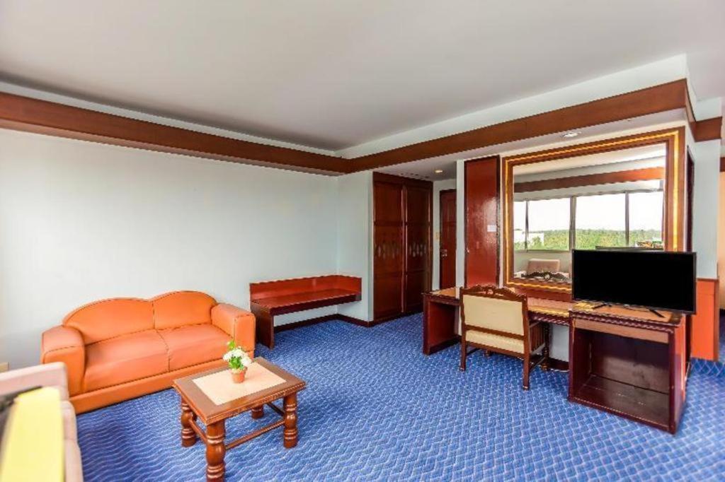 Oyo 441 Grand Thara Hotel Surat Thani Eksteriør billede