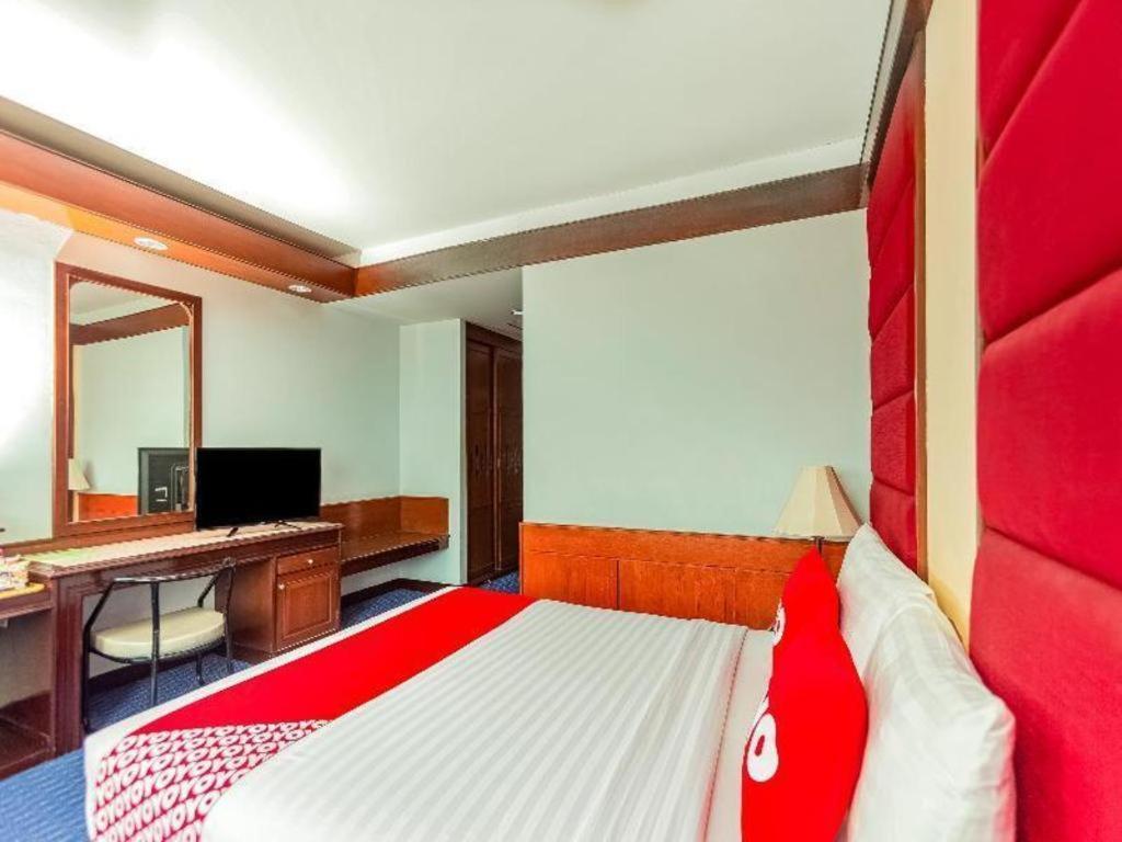 Oyo 441 Grand Thara Hotel Surat Thani Eksteriør billede
